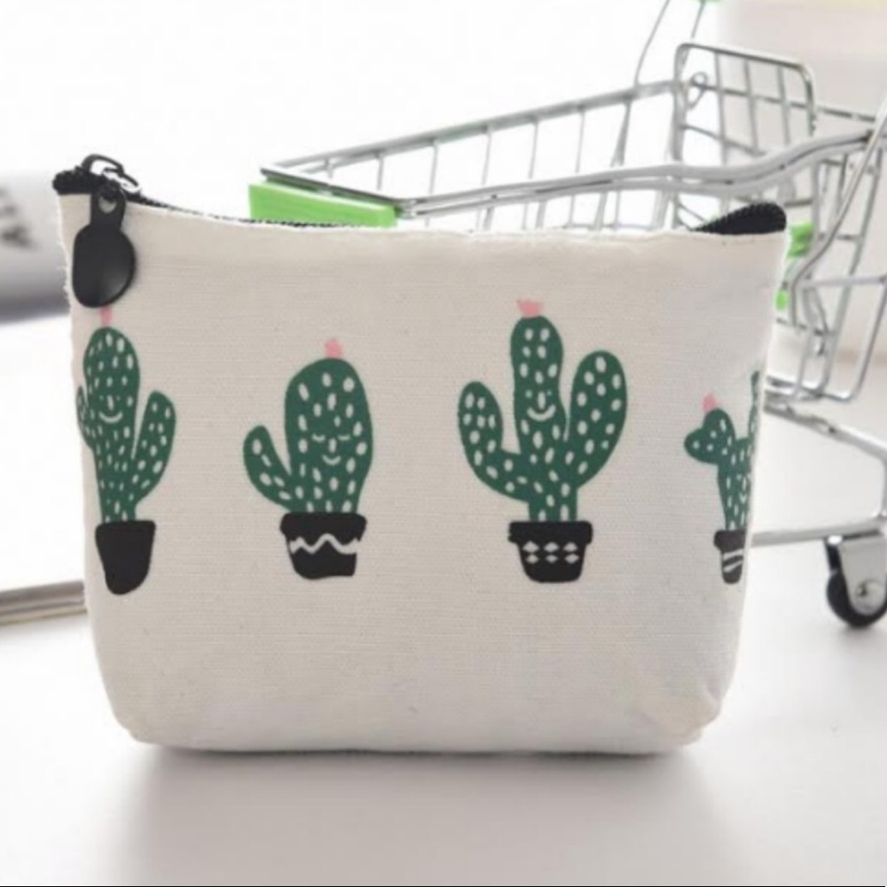 Cactus Coin Purse ONE LEFT - Picture 4 of 5